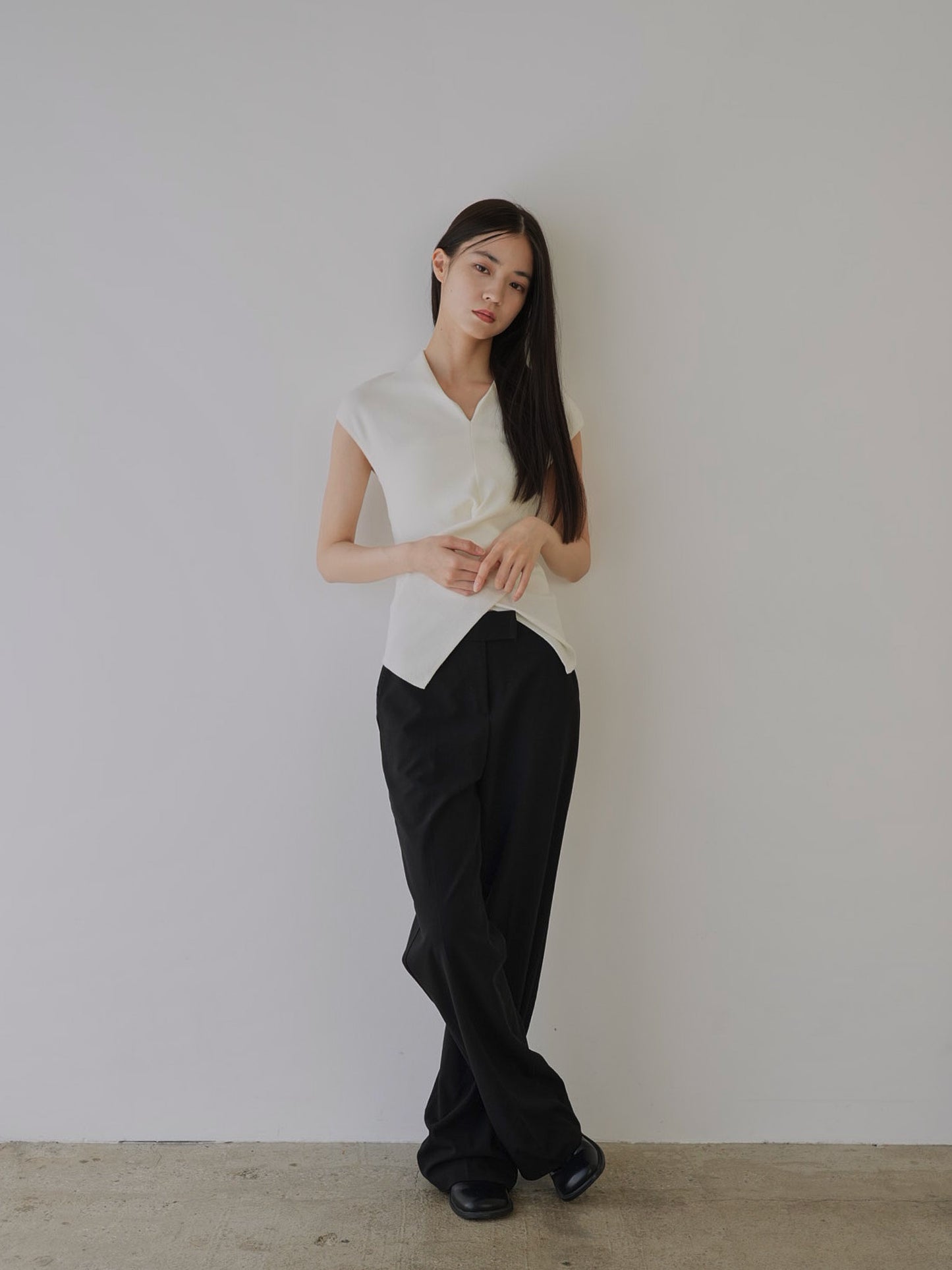 v warp knit top