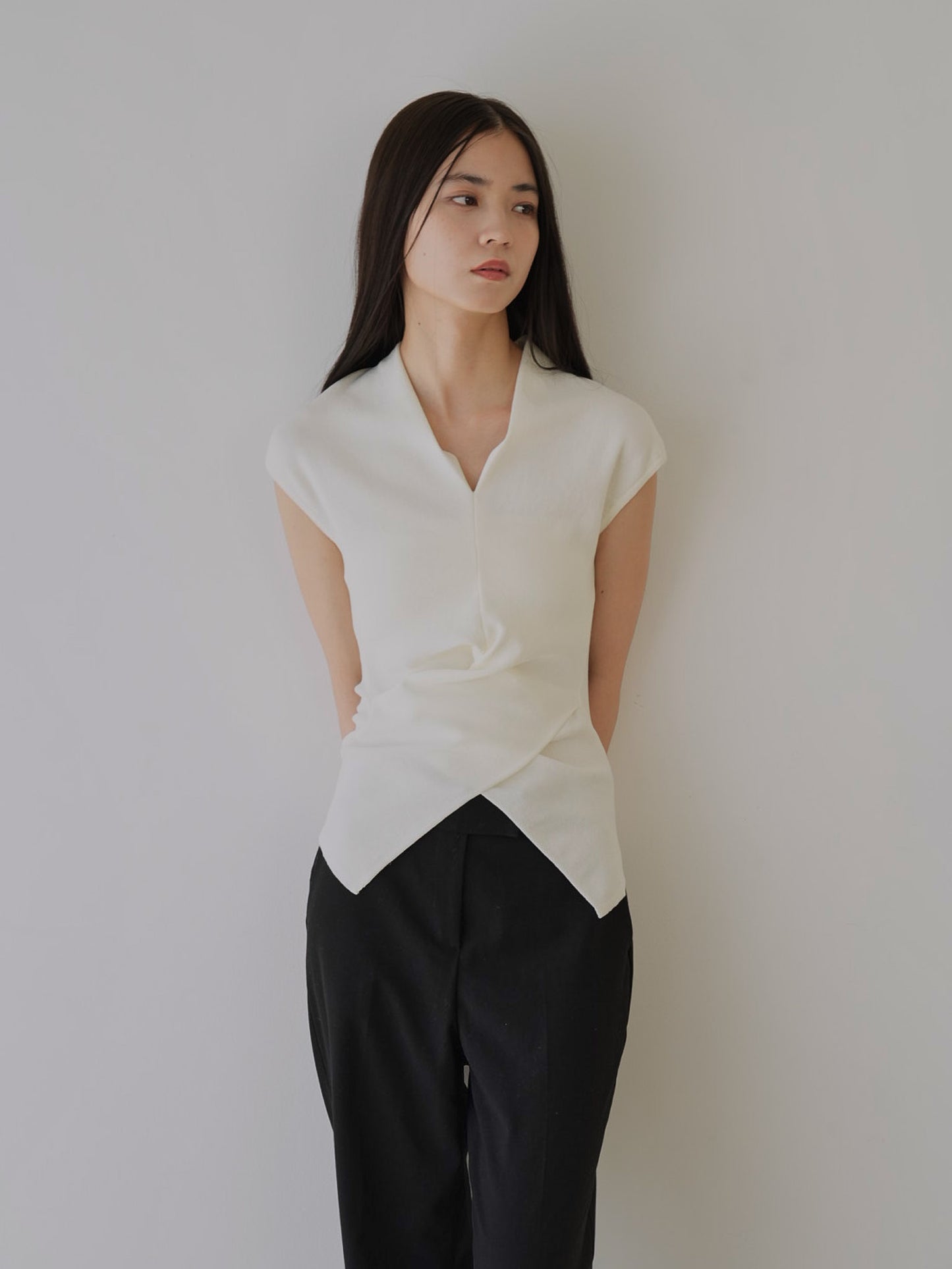 v warp knit top