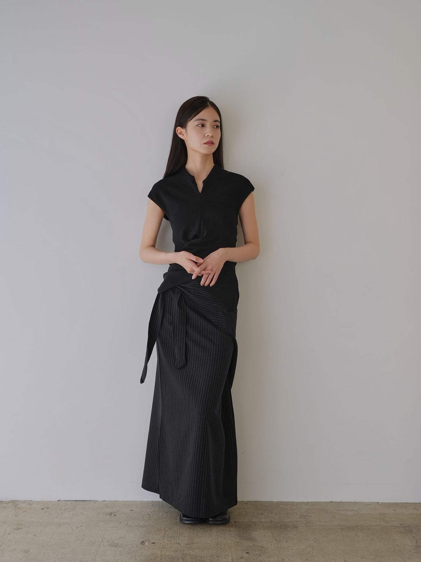v warp knit top