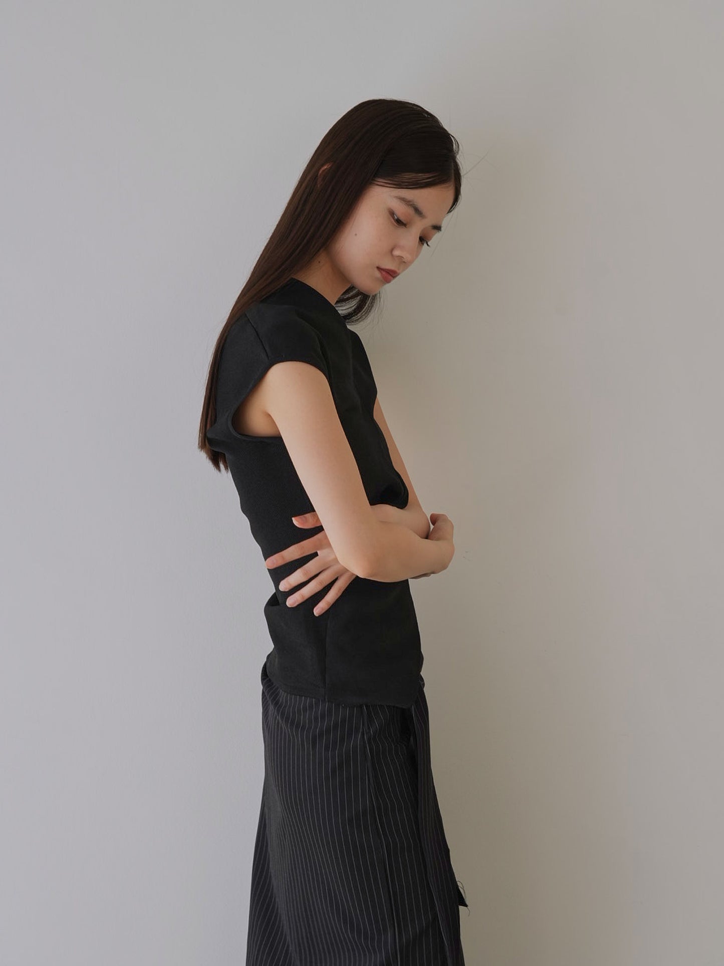 v warp knit top