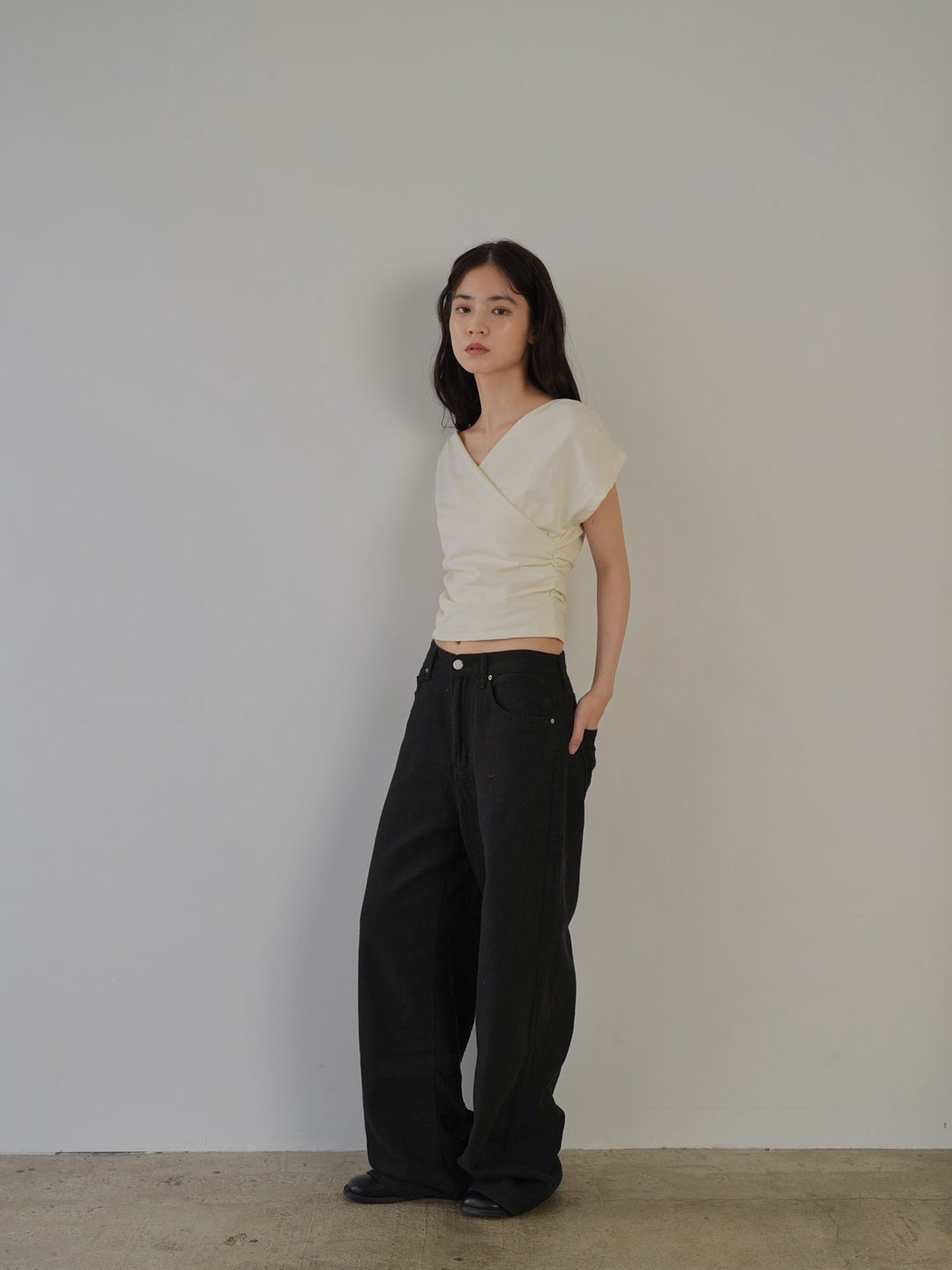 V shirring tee
