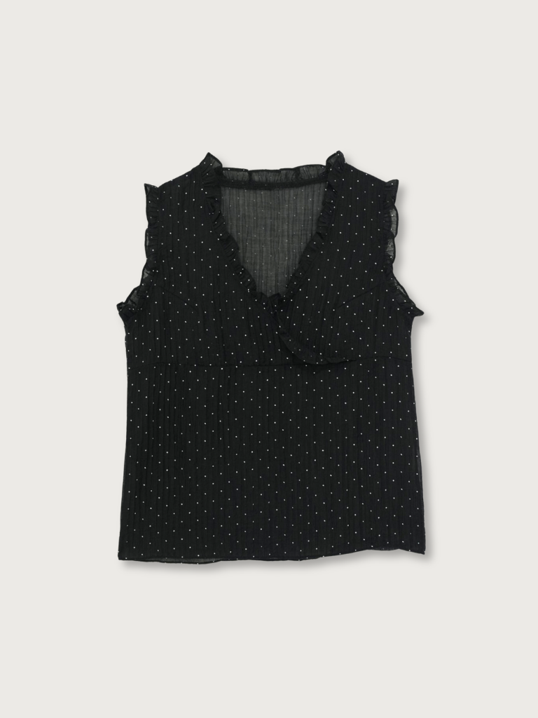 dot sleeveless blouse