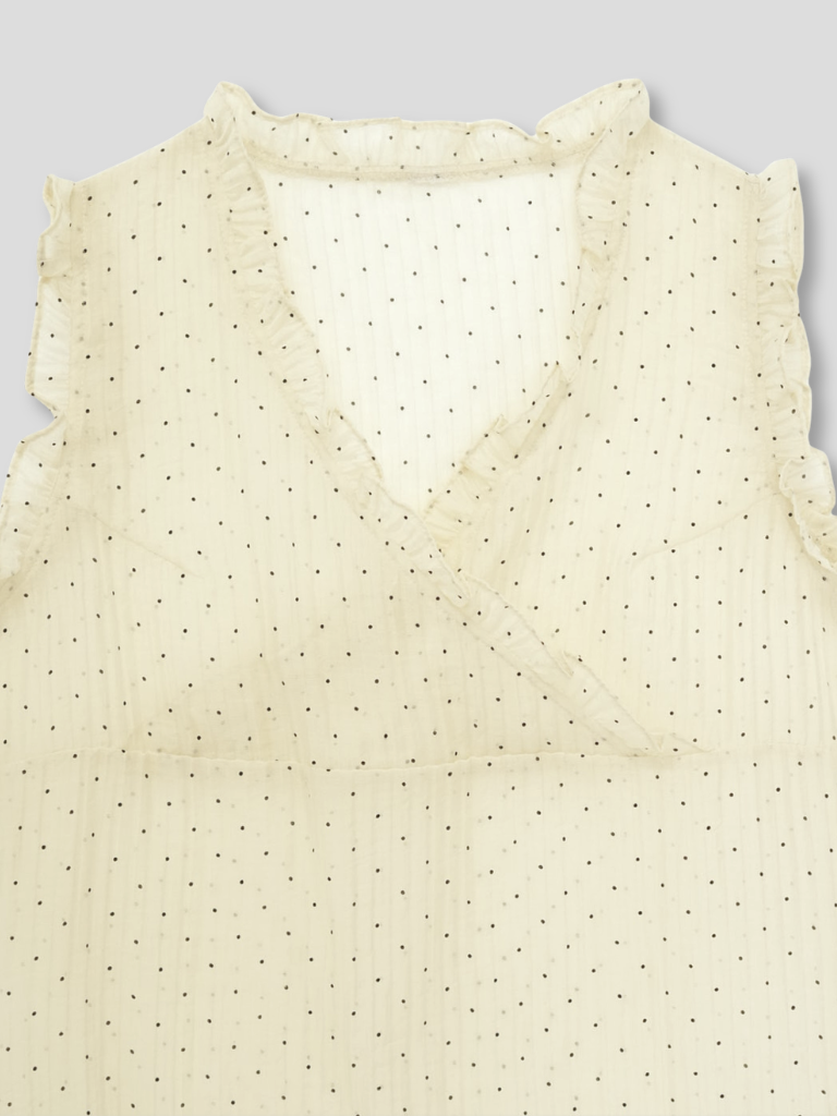 dot sleeveless blouse