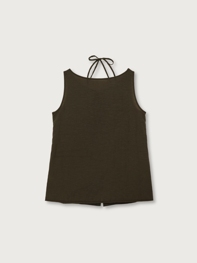 sleeveless halter blouse