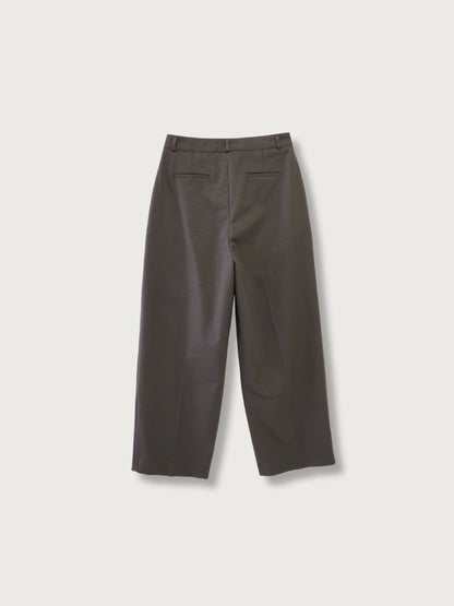 wide tucked pants