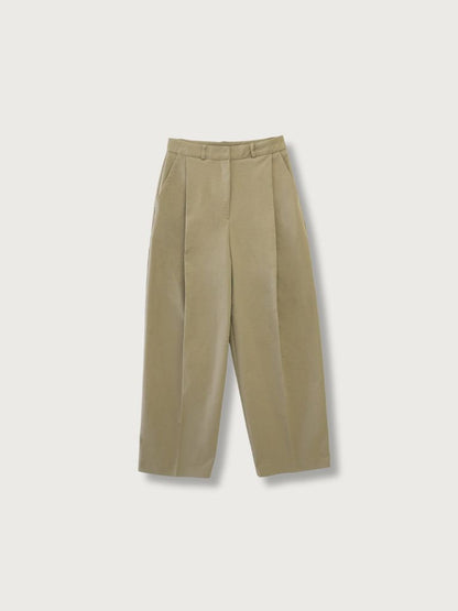 wide tucked pants
