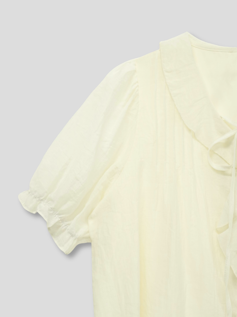 frill puff blouse