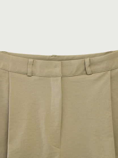 wide tucked pants