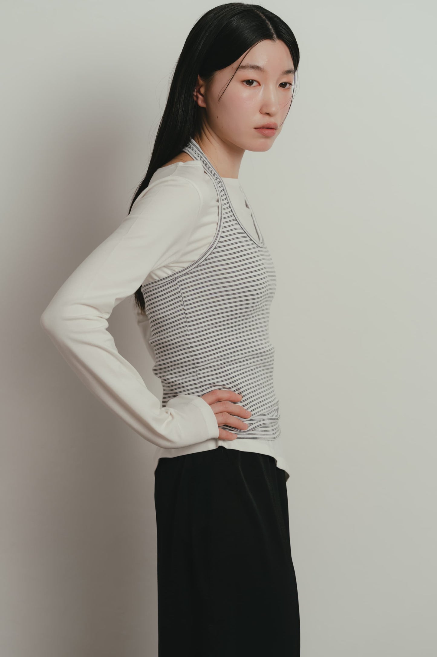 border halter neck top