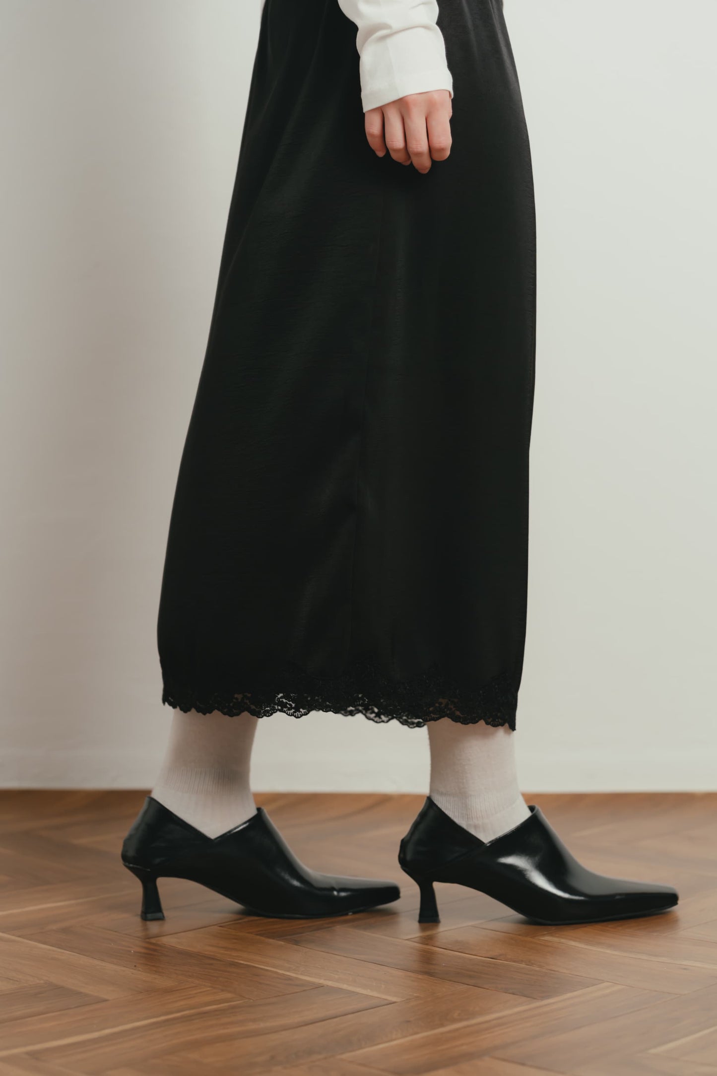 lace midi skirt