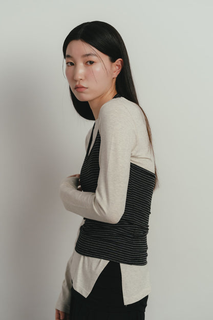 border halter neck top