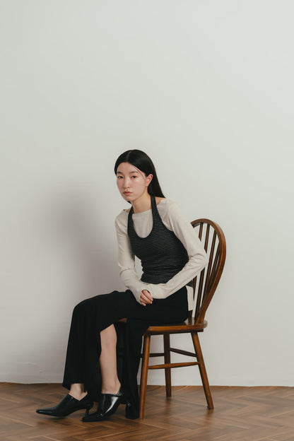 border halter neck top