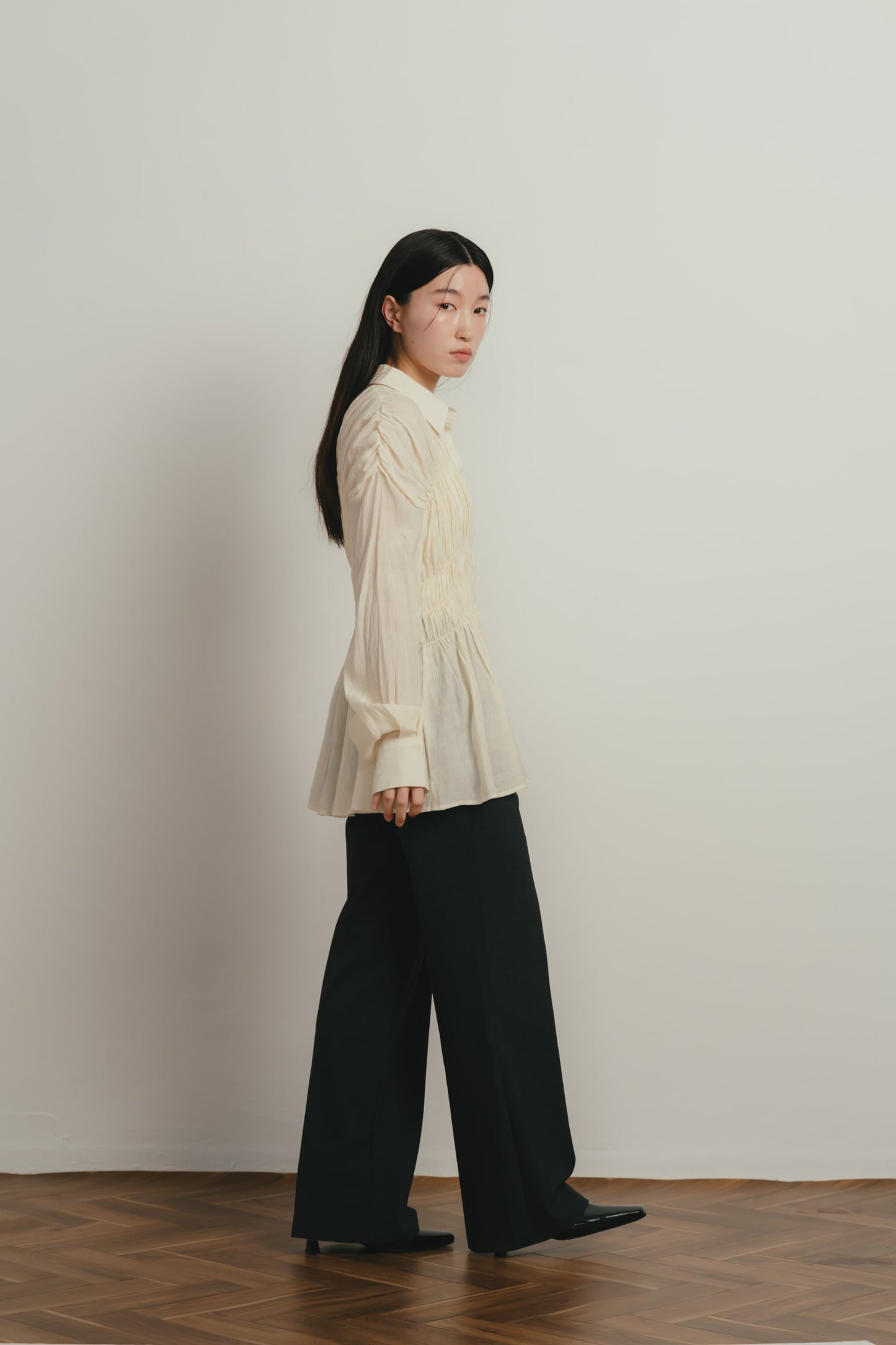 shirring flare blouse