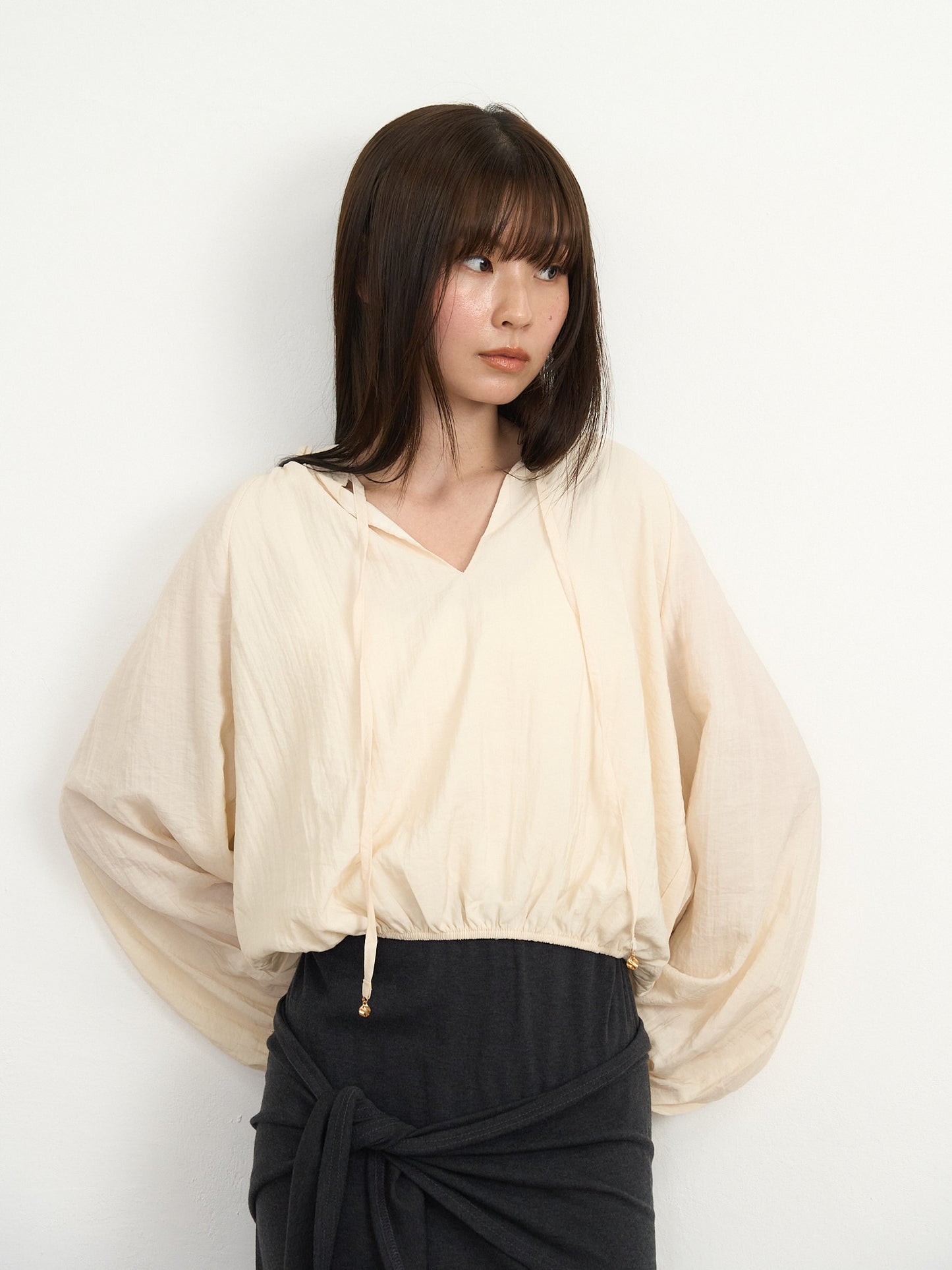【先行予約販売】frill neck blouse