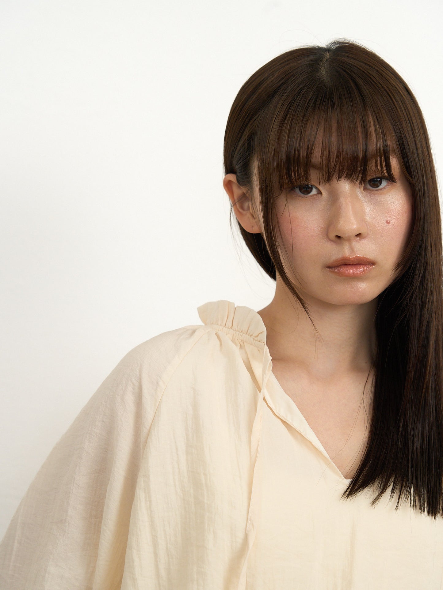 【先行予約販売】frill neck blouse