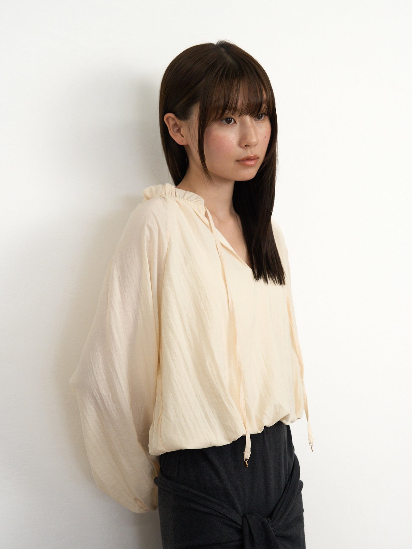 【先行予約販売】frill neck blouse