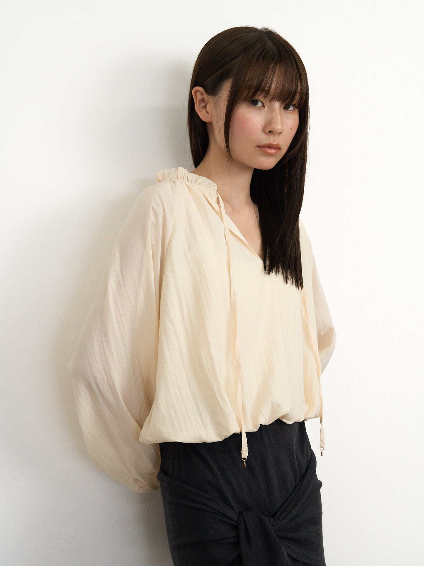 【先行予約販売】frill neck blouse