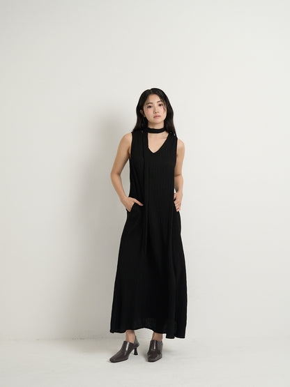 pleated long dress