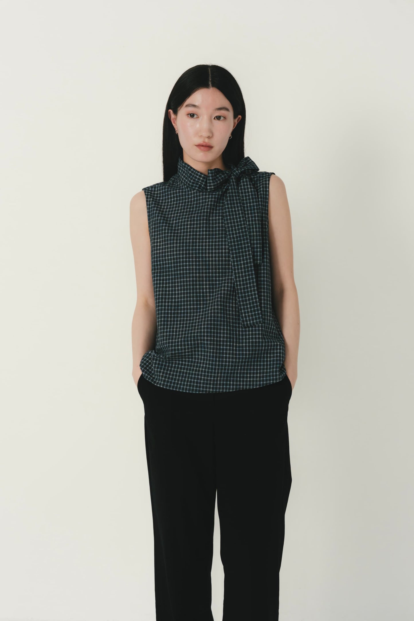 plaid sleeveless