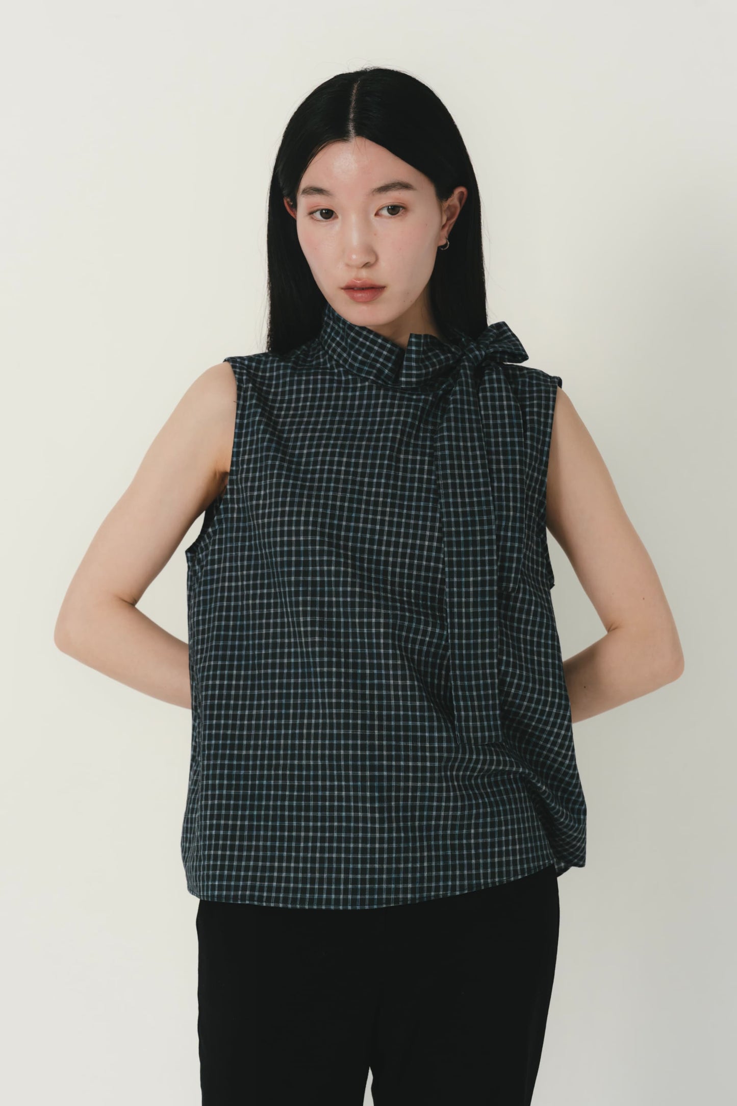 plaid sleeveless