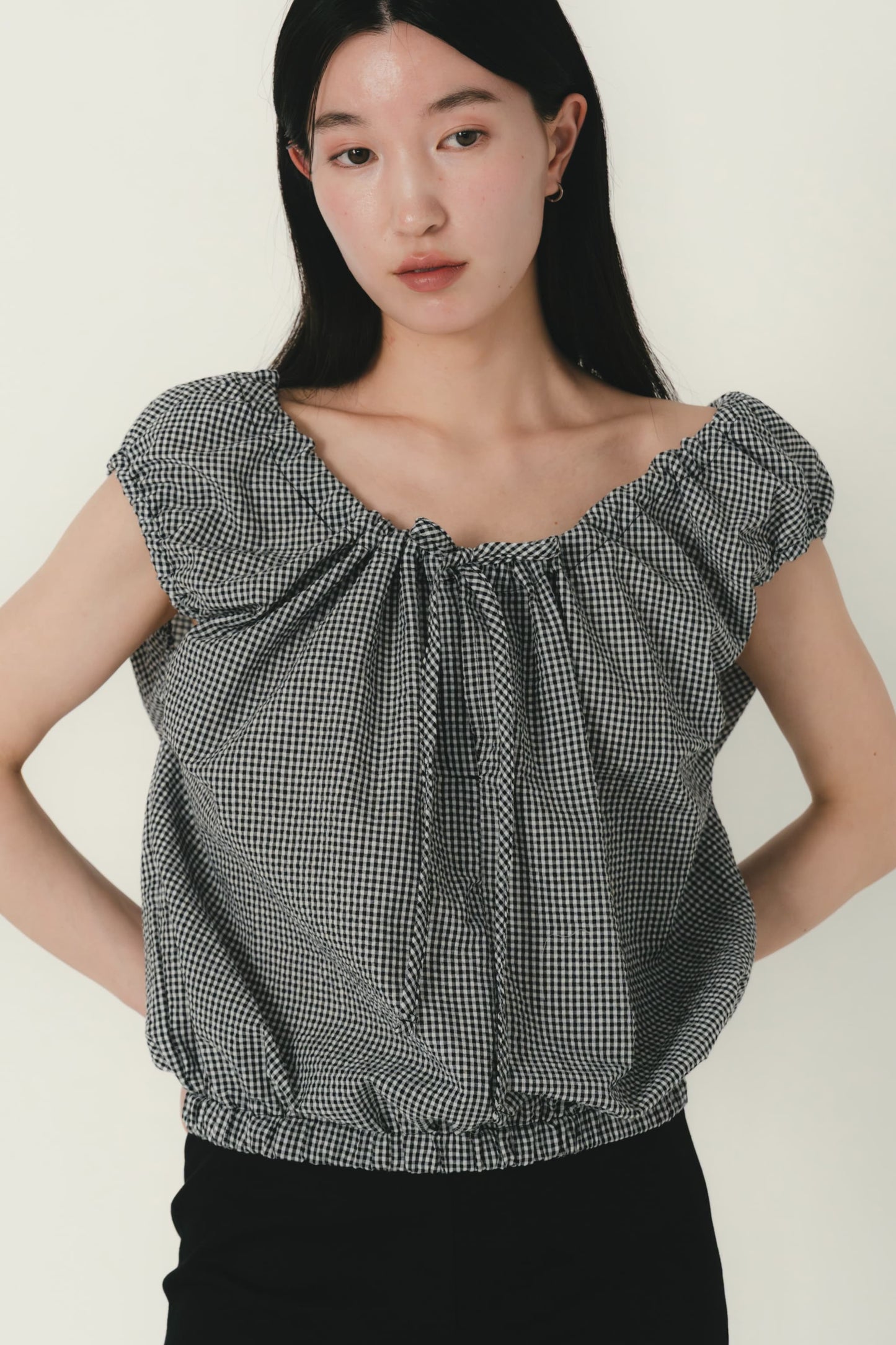 shirring sleeveless blouse