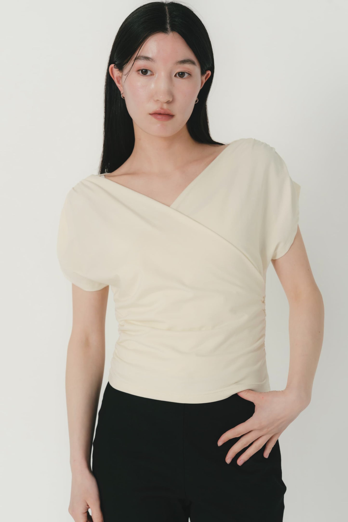 V shirring tee