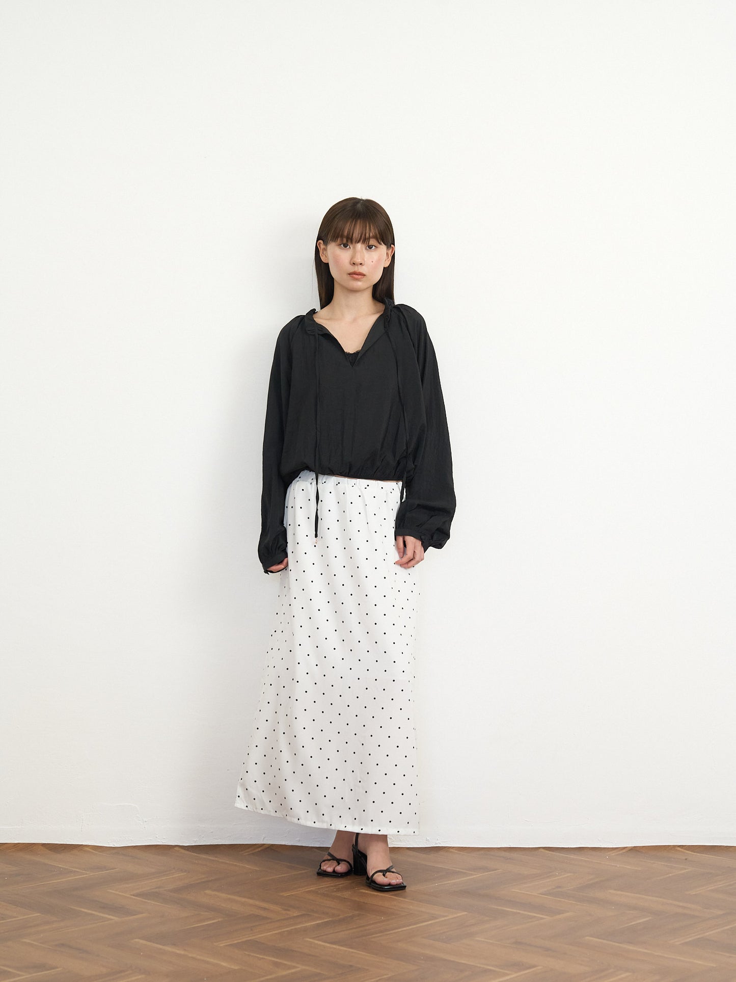 【先行予約販売】frill neck blouse