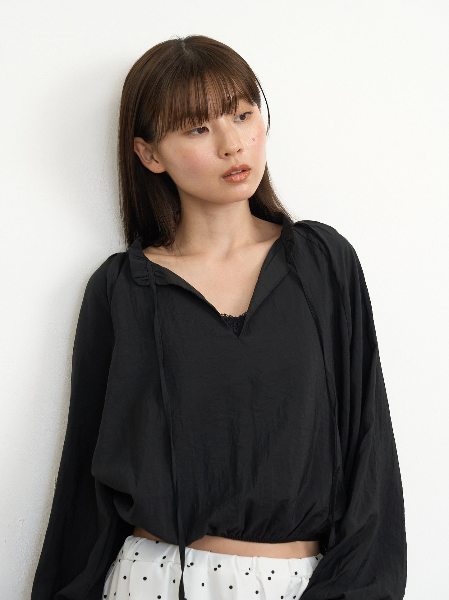 【先行予約販売】frill neck blouse