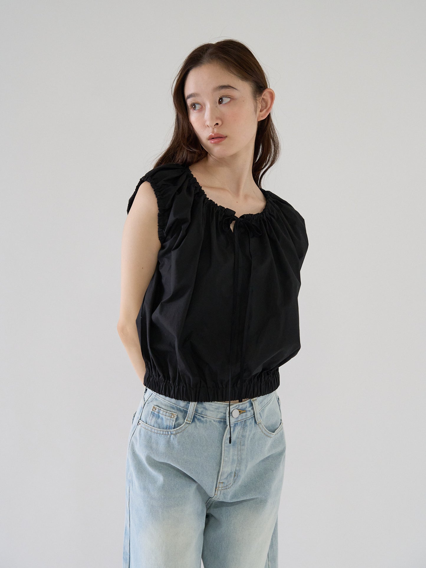 shirring sleeveless blouse