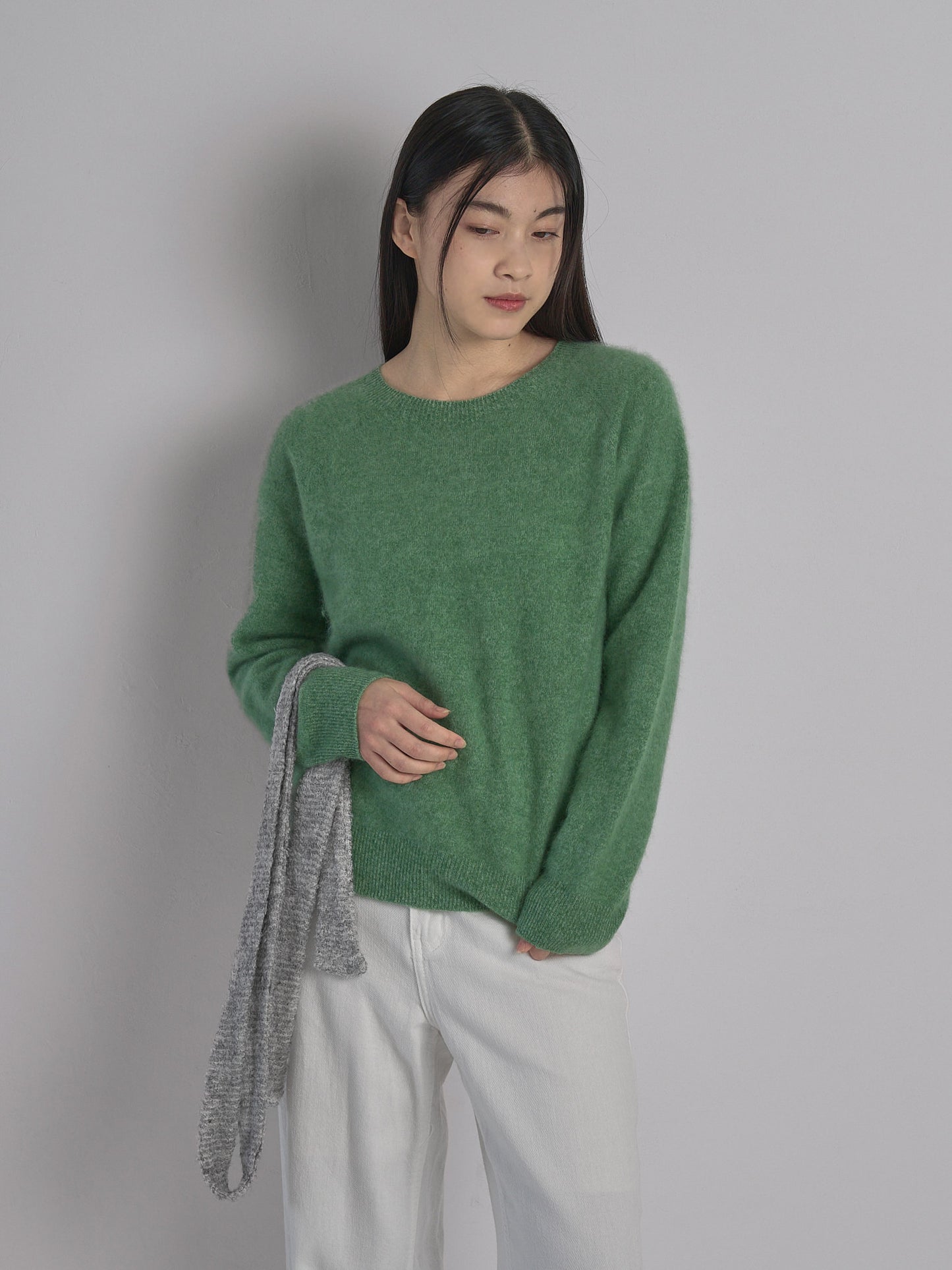 crew neck wool knit