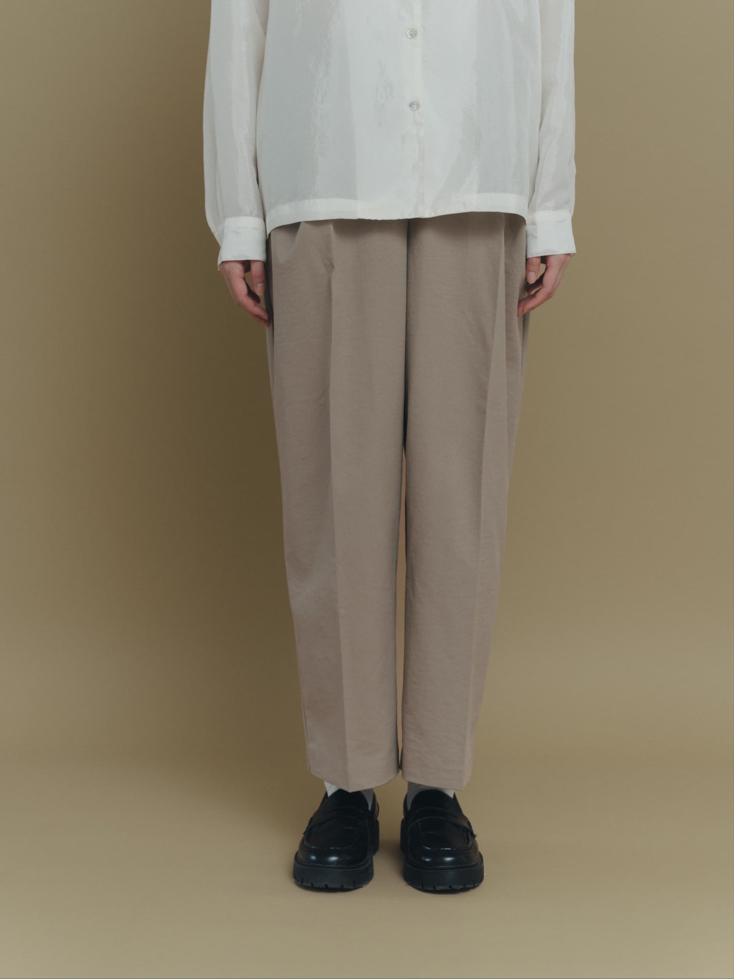 wide tucked pants