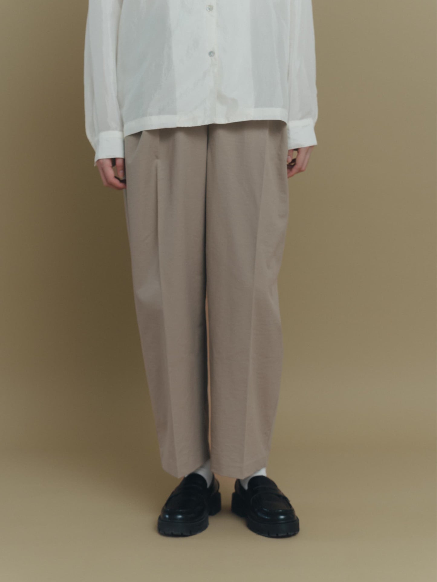 wide tucked pants