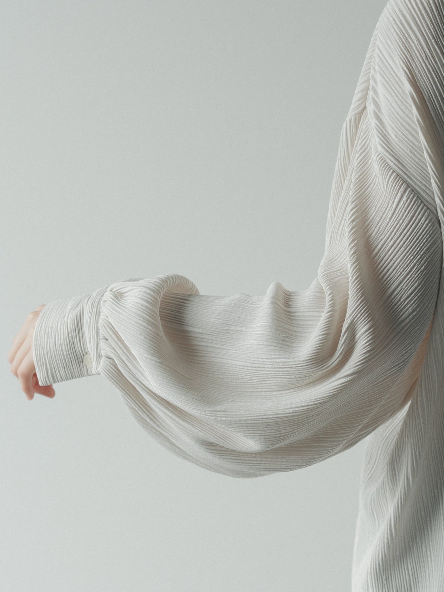 pleats shirt