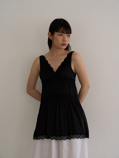 lace sleeveless tunic