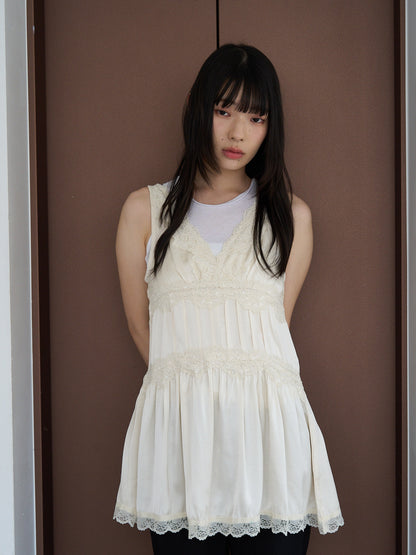 lace sleeveless tunic