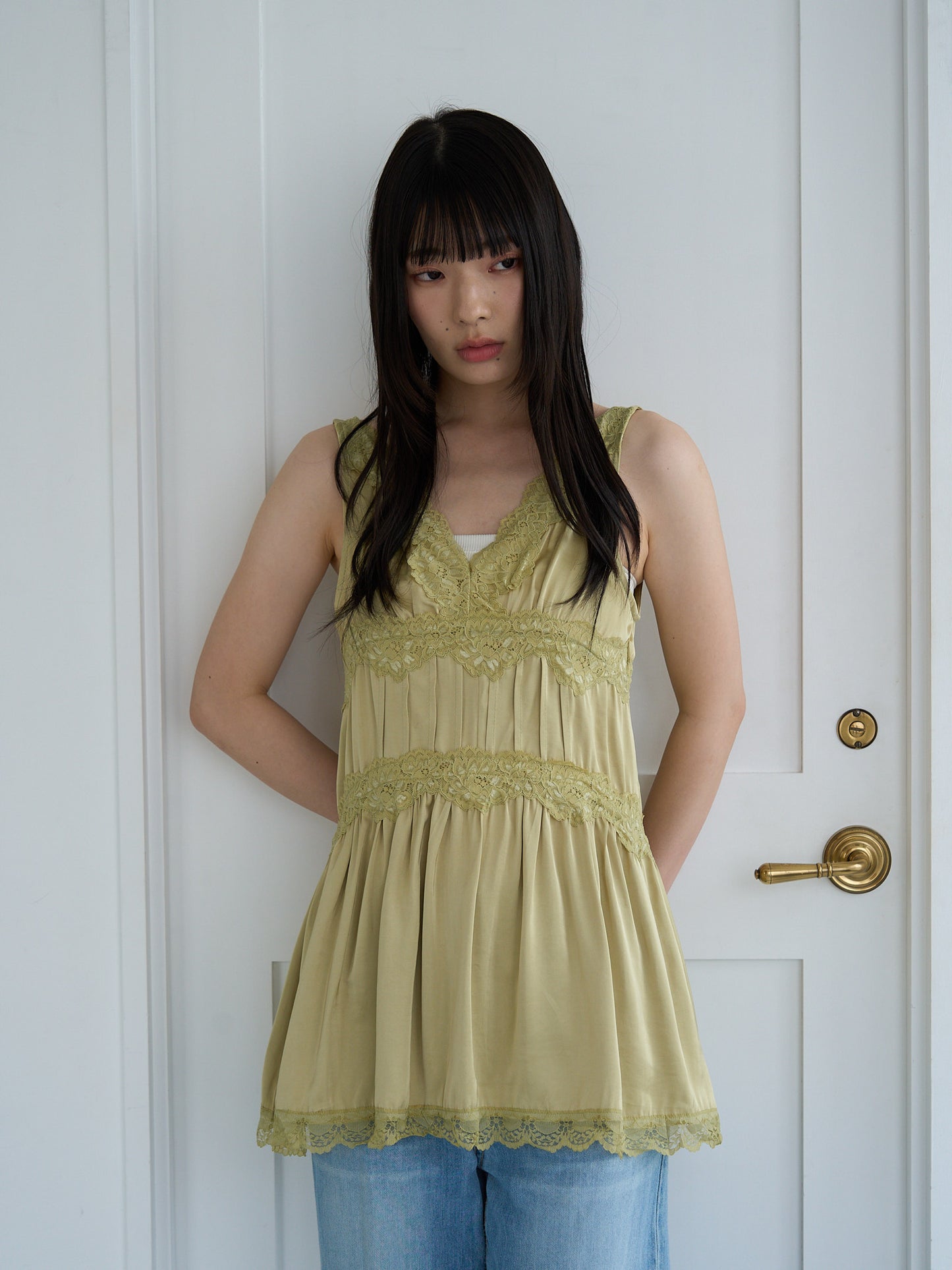 lace sleeveless tunic