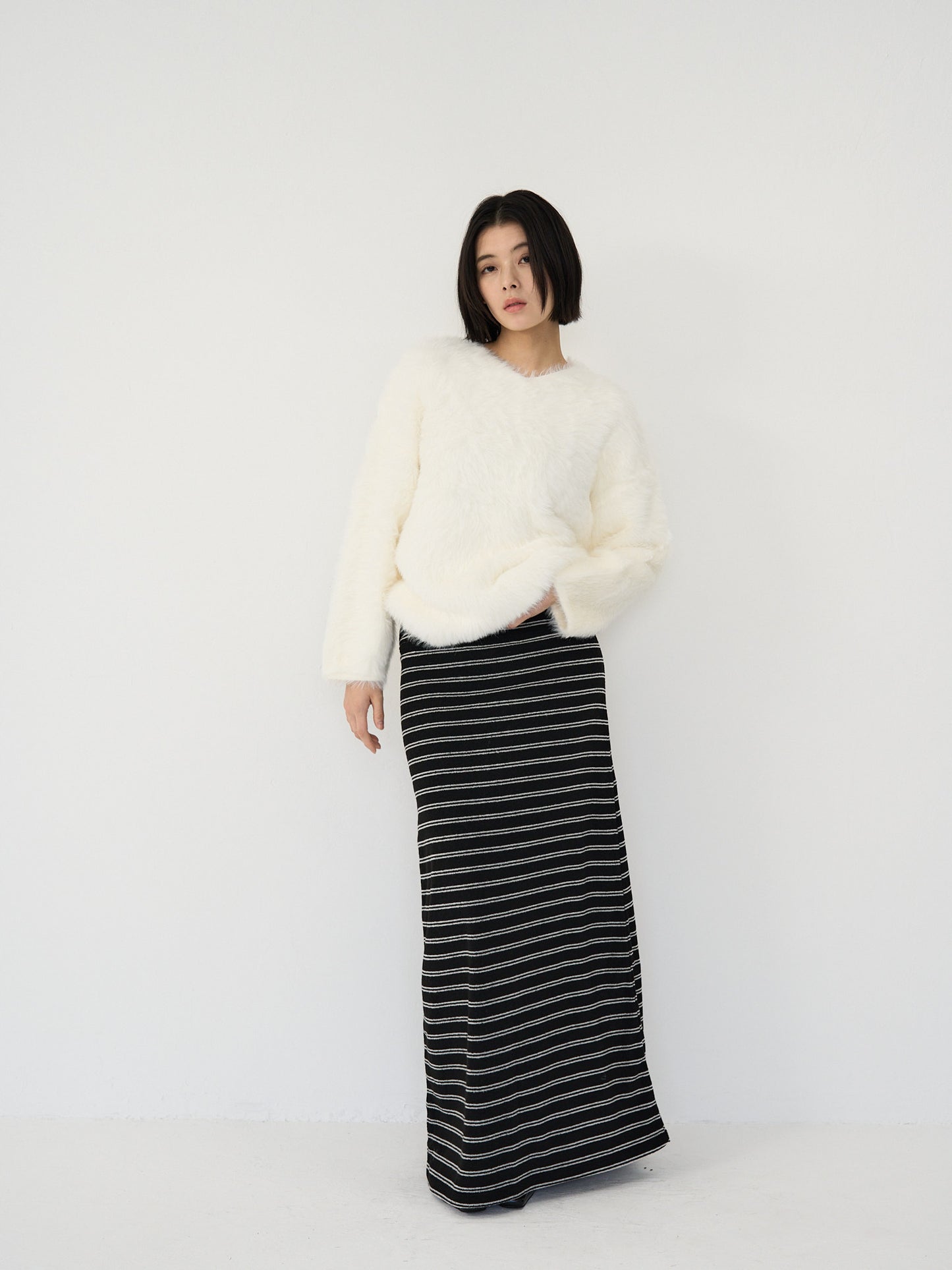 feather knit pullover