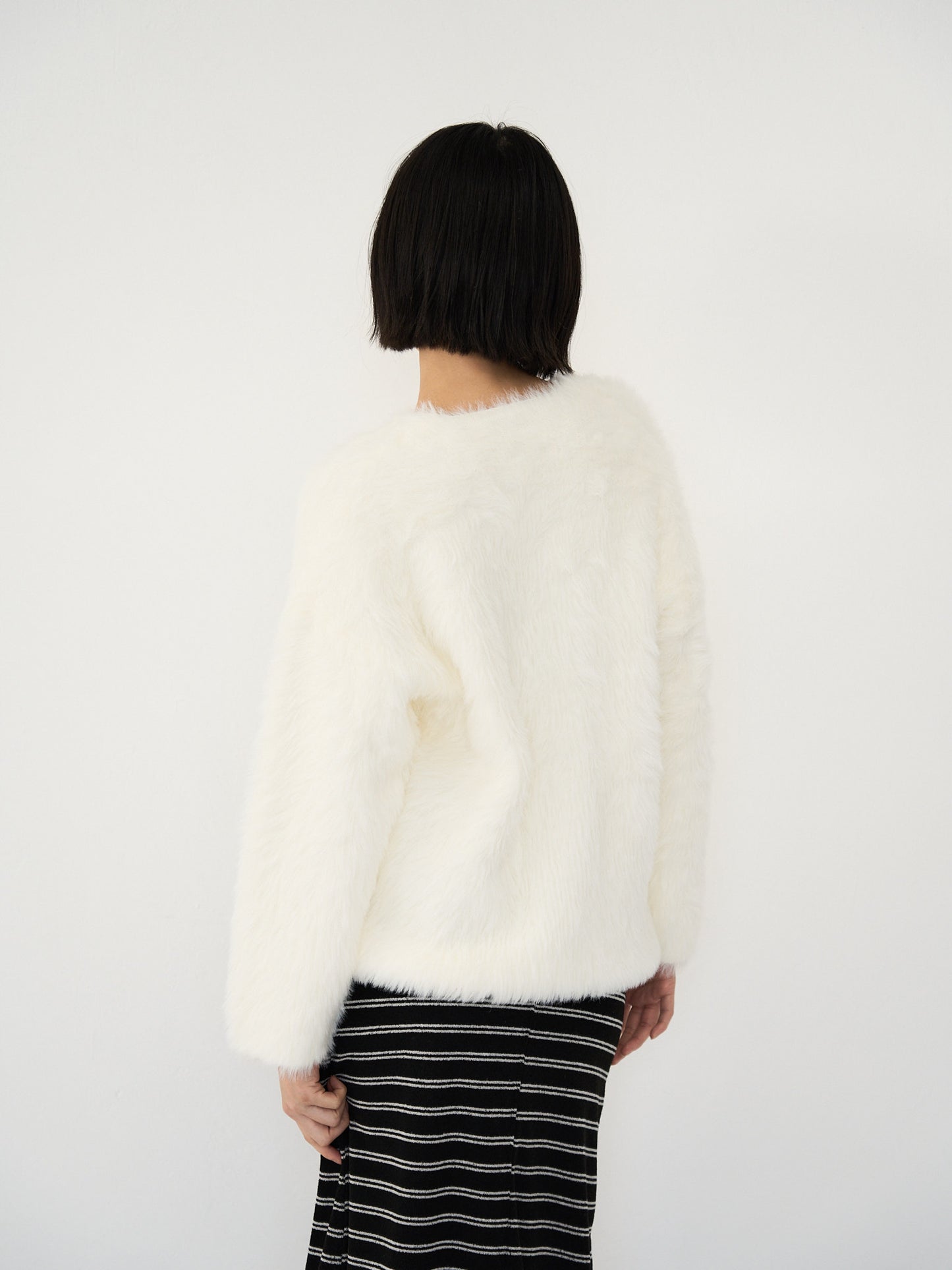 feather knit pullover
