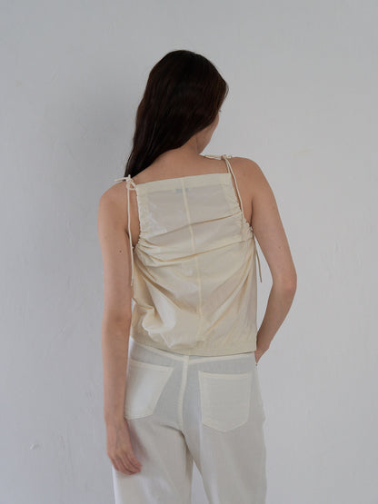 string shoulder wrinkle tops