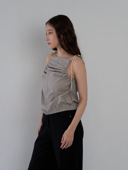 string shoulder wrinkle tops