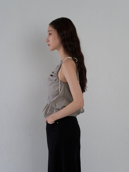 string shoulder wrinkle tops