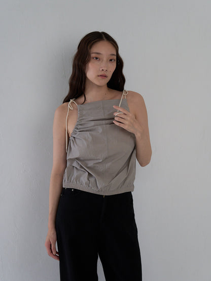 string shoulder wrinkle tops