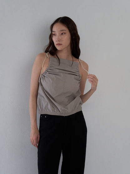 string shoulder wrinkle tops