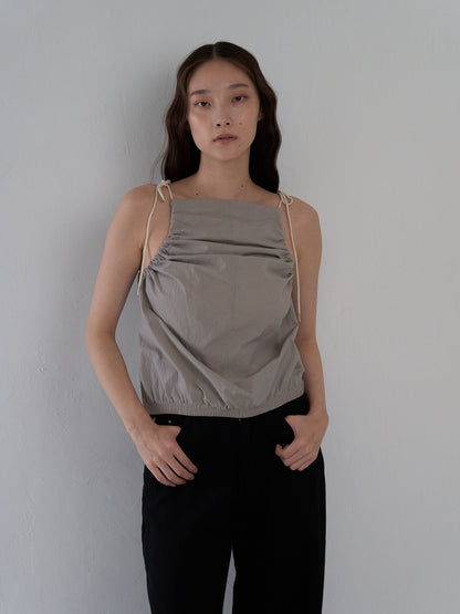 string shoulder wrinkle tops