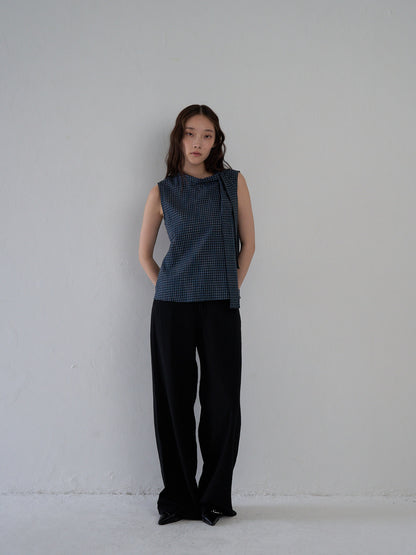 plaid sleeveless