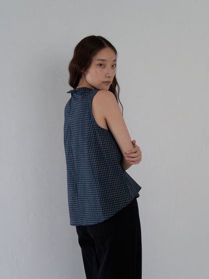 plaid sleeveless