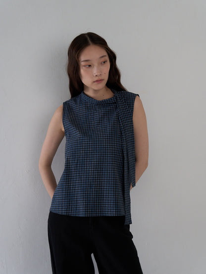 plaid sleeveless