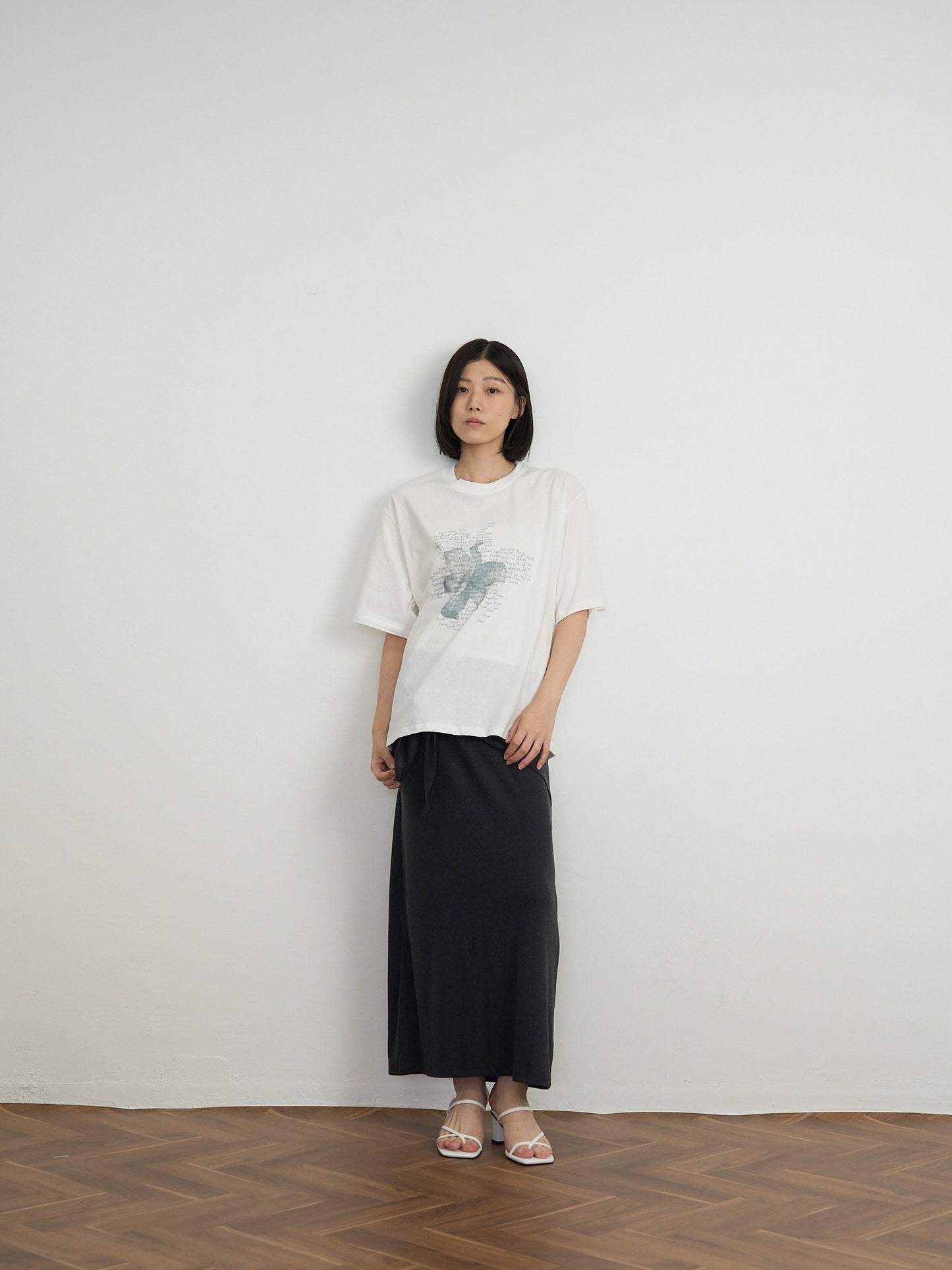 flower over tee