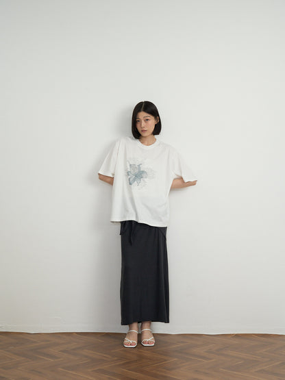 flower over tee