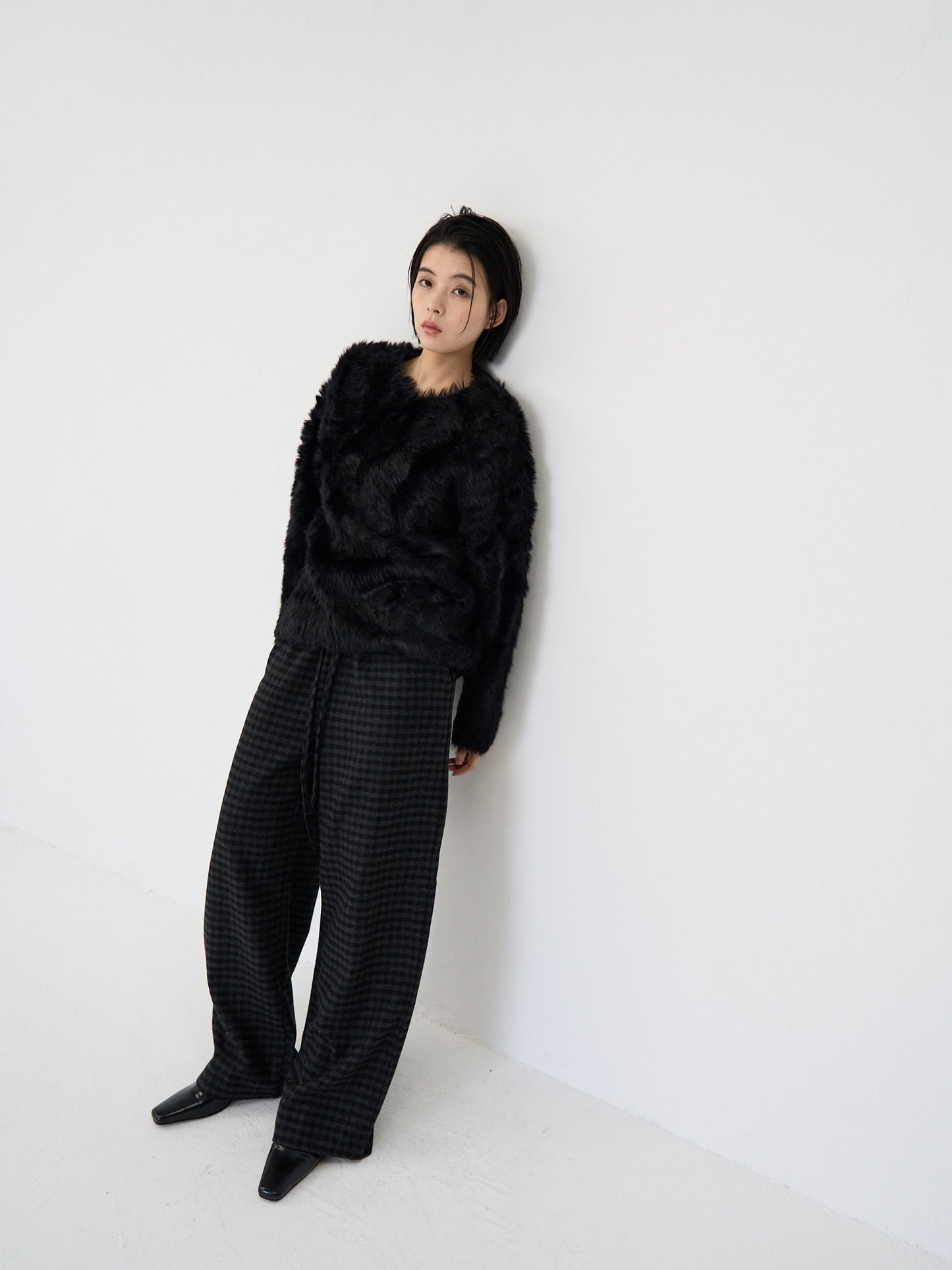 feather knit pullover